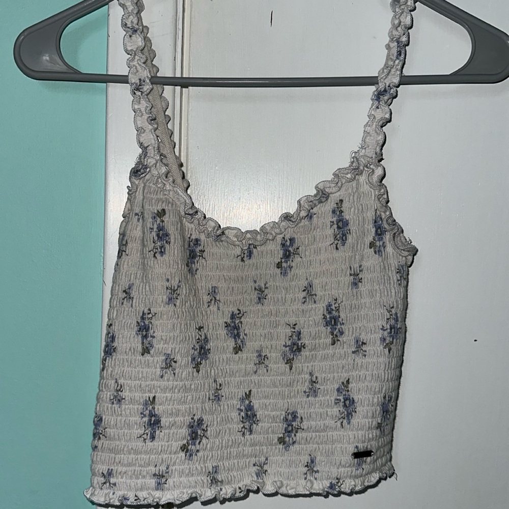 Hollister small white ruffled cropped tank